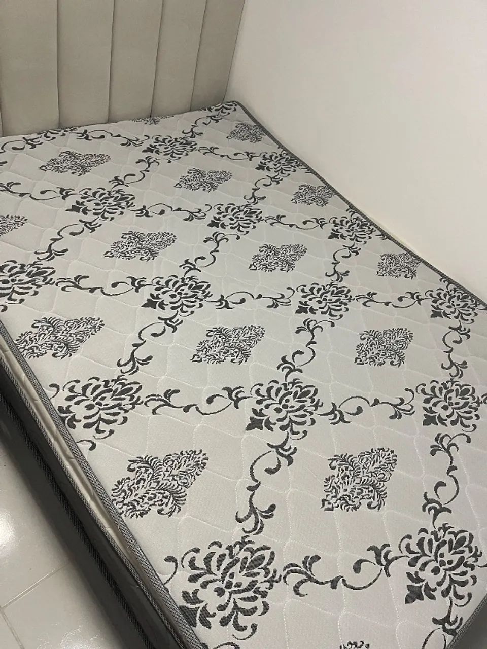Colchão Elegance praticamente novo - Foto 5