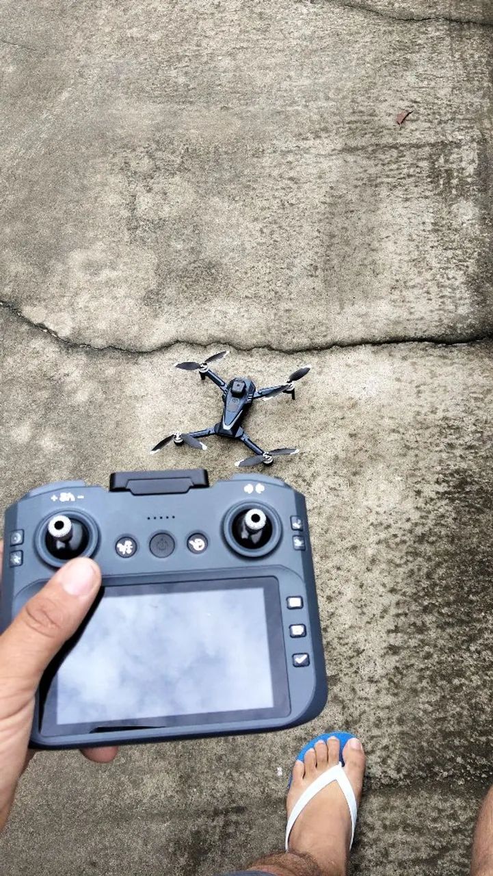 Drone gt8 controle com tela muito conservado  - Foto 2