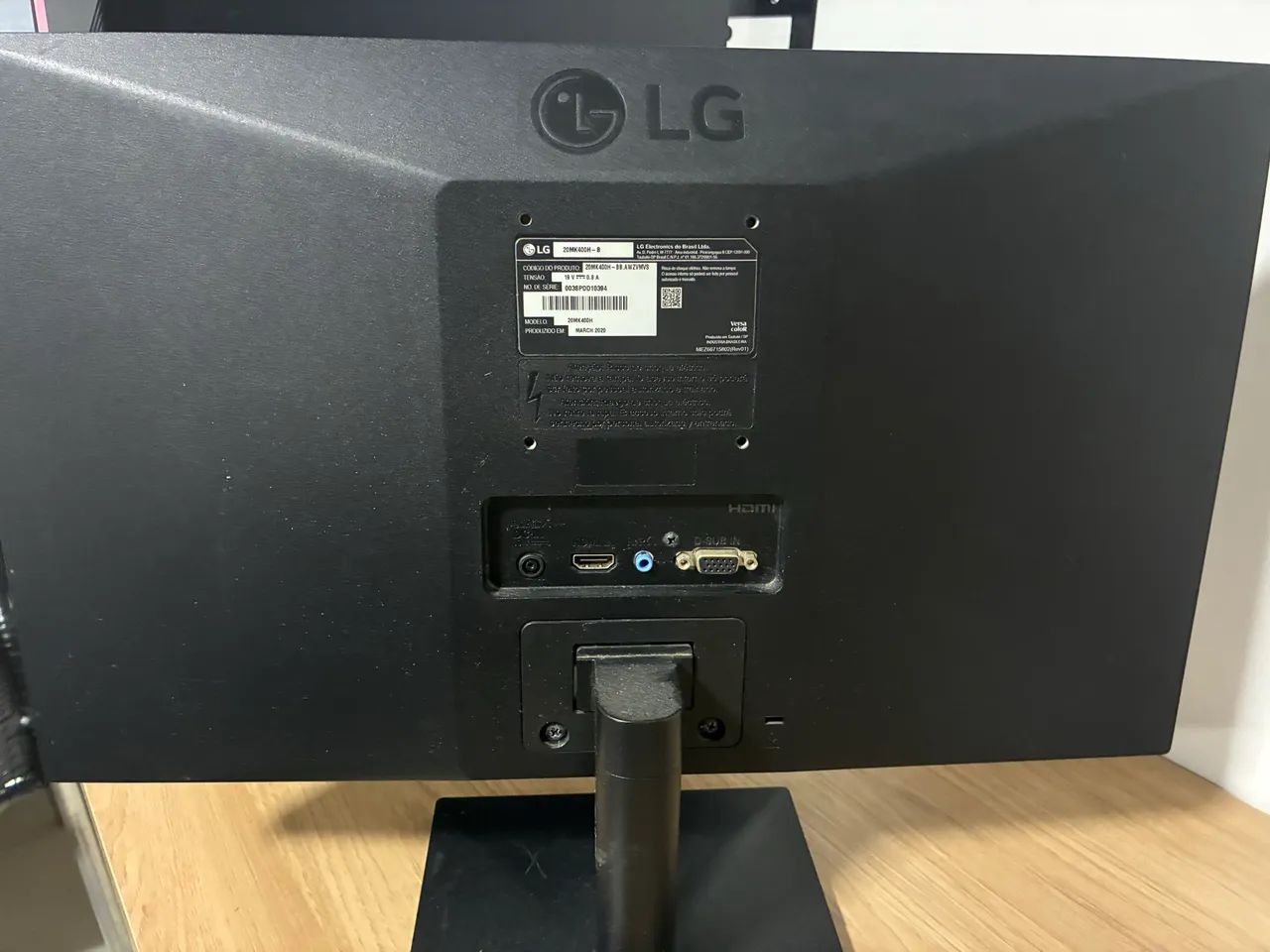 Monitor LG 19.5 Polegadas em ótimo estado de conservação. - Foto 2