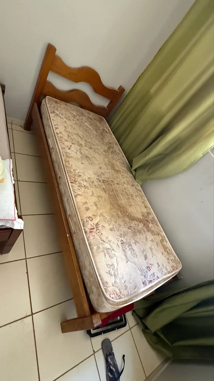 Cama Reforçada com Colchão 