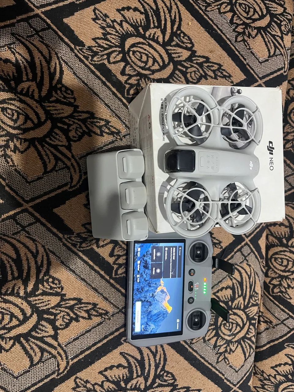 Pra vender hoje dji neo controle com tela  - Foto 2