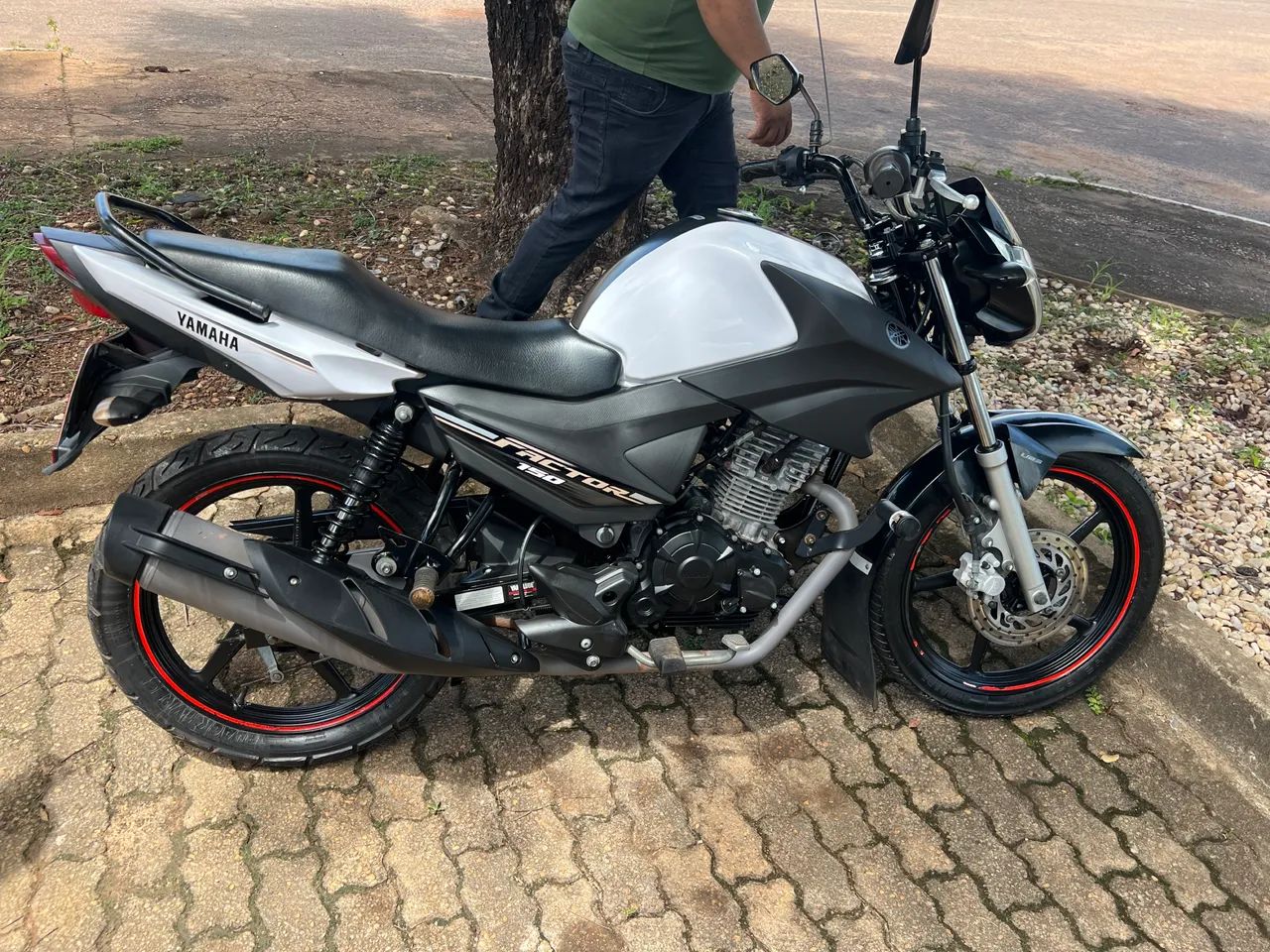 Factor 150 para pegar e andar  - Foto 2