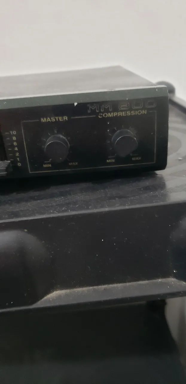 Mixer e Equalizador Vintage Unic MM 800 Compression Funcionando  - Foto 3