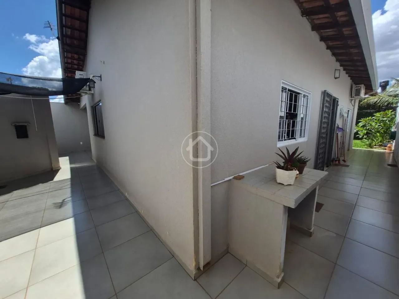SOBRA DE TERRENO/SUÍTE COM CLOSET - Foto 4