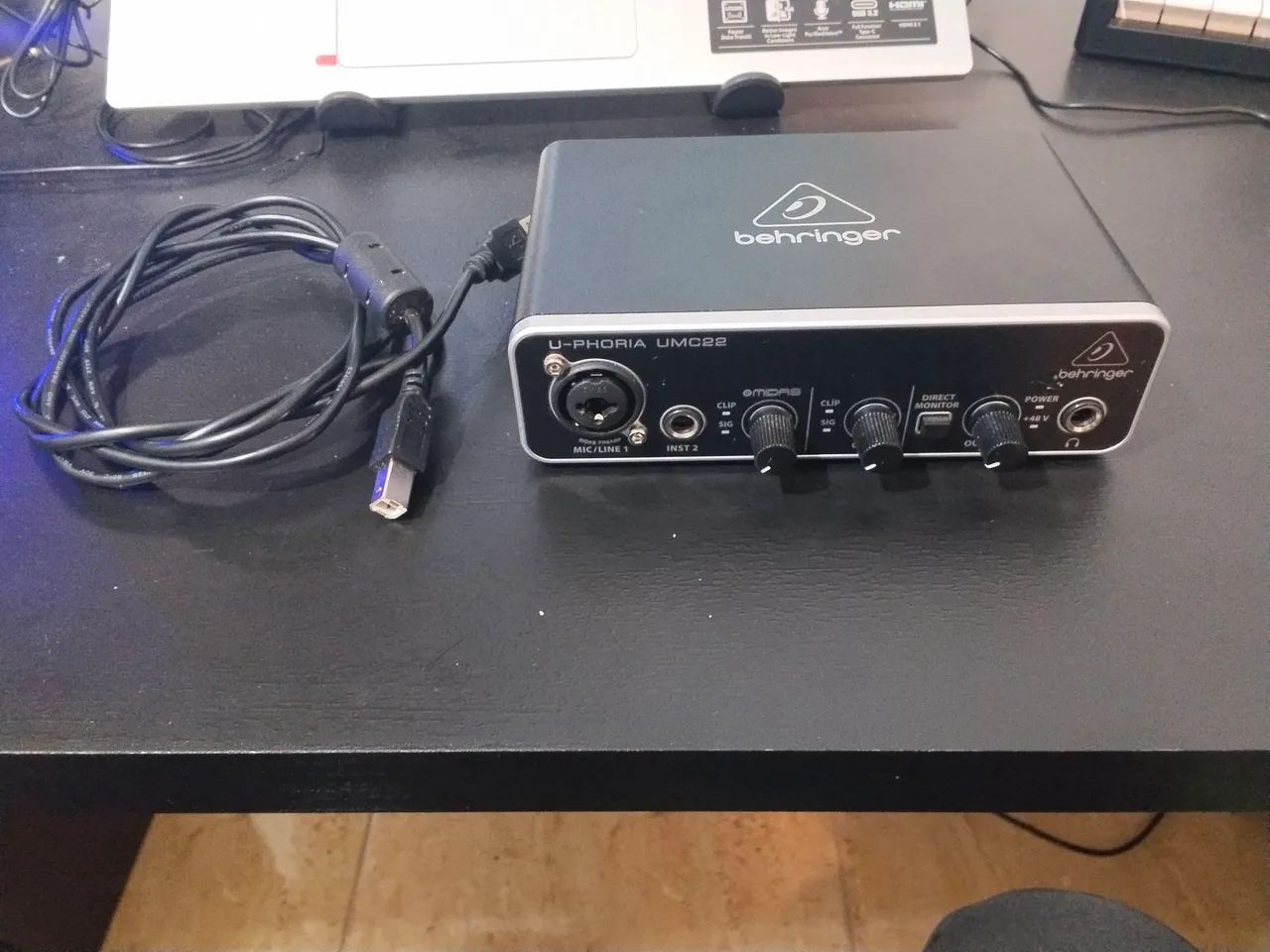 Interface U-Phoria UMC22 Behringer + Cabo USB - Foto 2