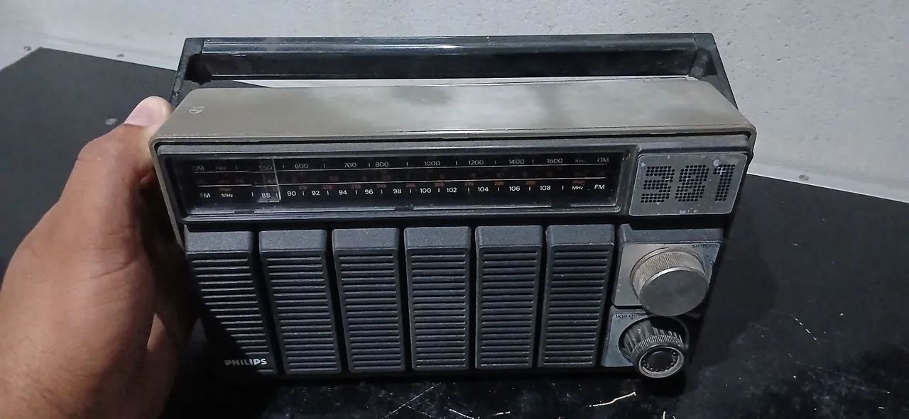 Rádio Philips 381 funcionando  - Foto 3