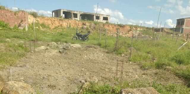 Terreno ( Fundo da creche em construção , com quatorze topo de laje feitas) - Foto 10