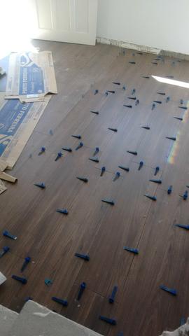 Aj gesso e pintura