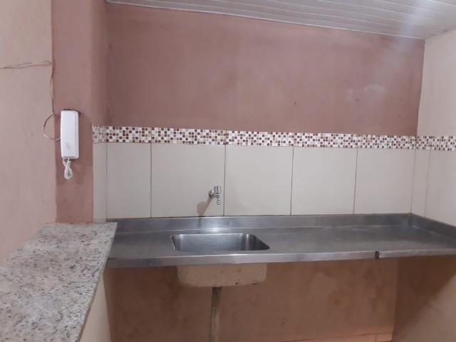 Alugo casa no Álvaro Weyne com 03 quartos - Foto 11