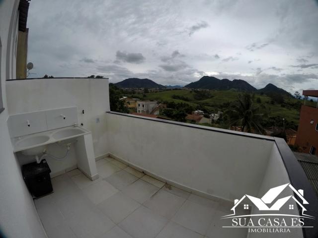 Bela Casa Triplex 2 Quartos com Enorme área externa para espaço Gourmet - Foto 4