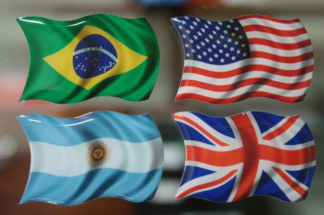 Adesivos Resinados - Foto 5