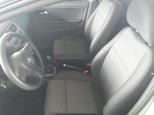 VOLKSWAGEN FOX 1.0 8V (G2) 4P - Foto 4