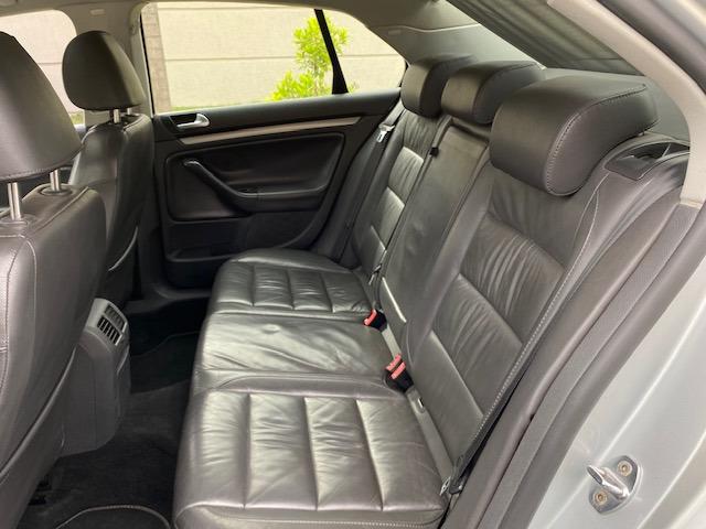 VW Jetta 2.5 automatico / Tiptronic 2008 + Teto solar - Particular - Foto 11