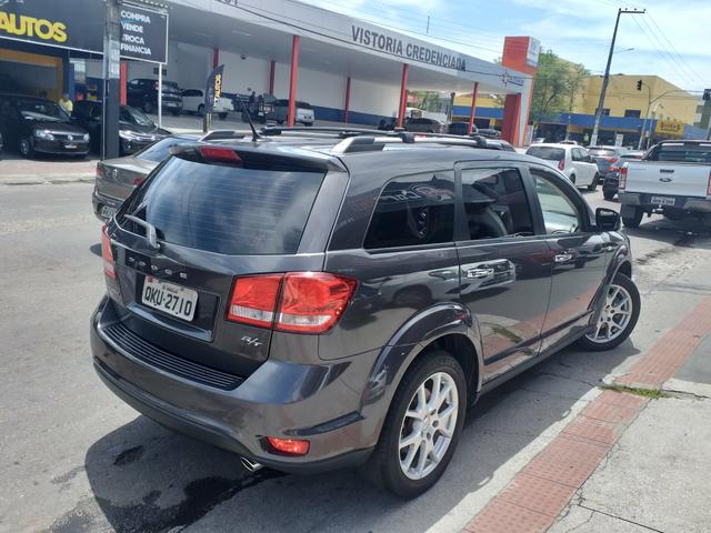 Journey rt 3.6 v6 automático ela oferece muita segurança e espaço interno - Foto 2