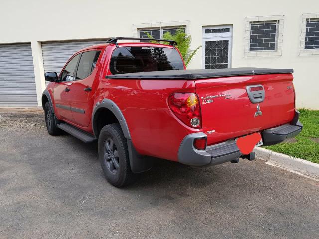 L200 Triton, baixo km, usada apenas para paceio - Foto 2