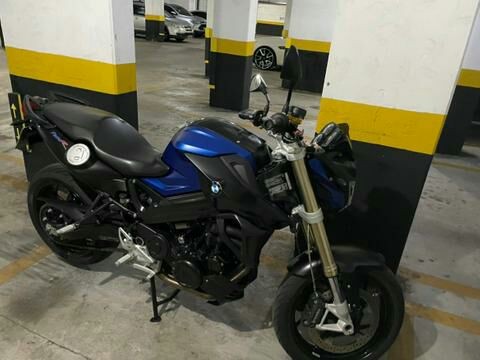 VENDE-SE MOTO BMW F 800