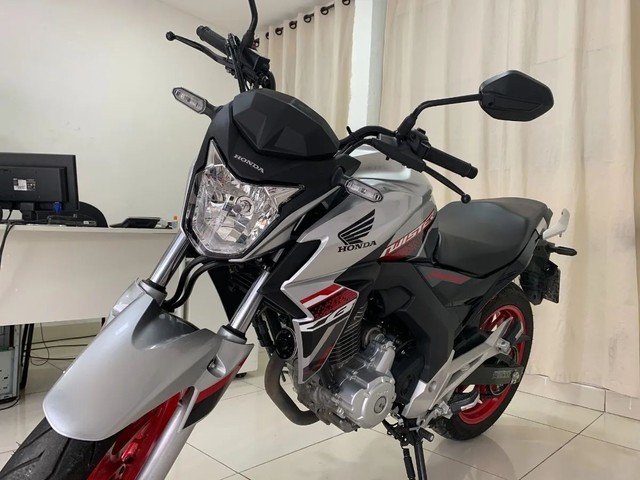 HONDA TWISTER 250CC 2021