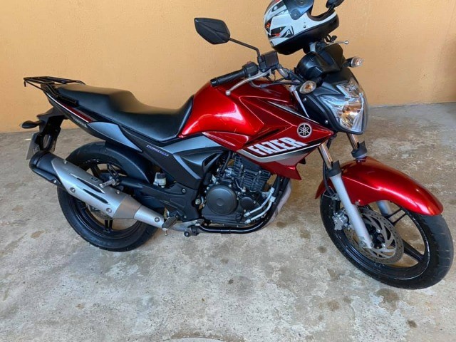 2015 YAMAHA FAZER