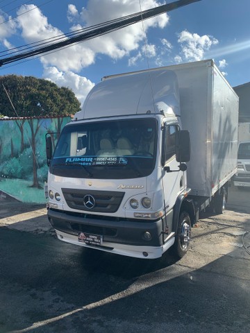 MB ACCELO 1016 2012