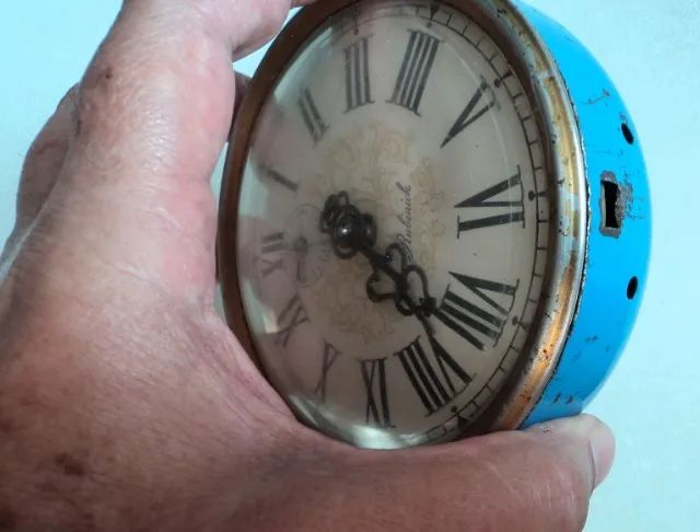 Relógio Despertador Rubinick- Anos 60 - Funcionando ( p/ Colecionador, Retirada de Peças) - Foto 2