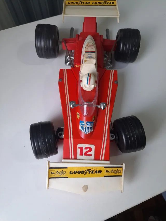 Carrinho Ferrari à pilha - Foto 4