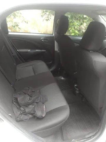 1.5 Toyota Etios 2017 - Curitiba - Foto 3