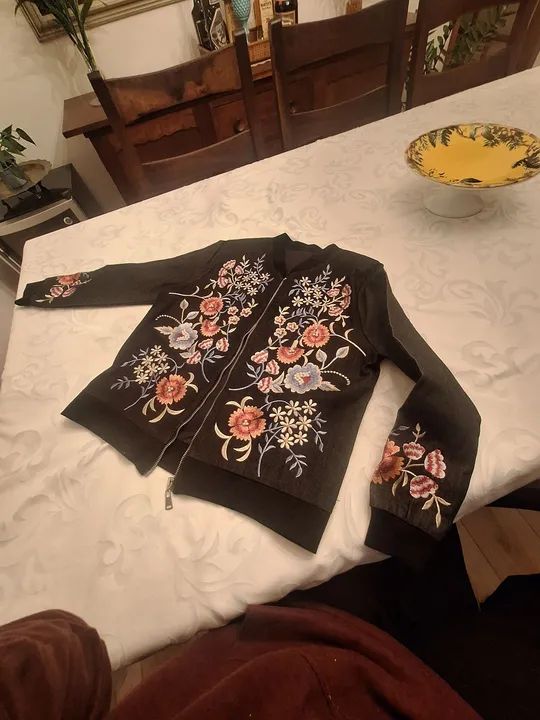 Jaqueta jeans nova // tam M