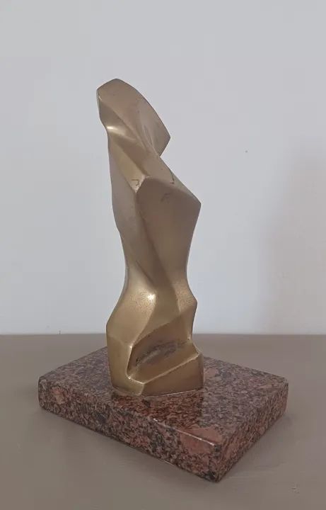 Escultura abstrata em bronze Maciço - 18 cm - Foto 3
