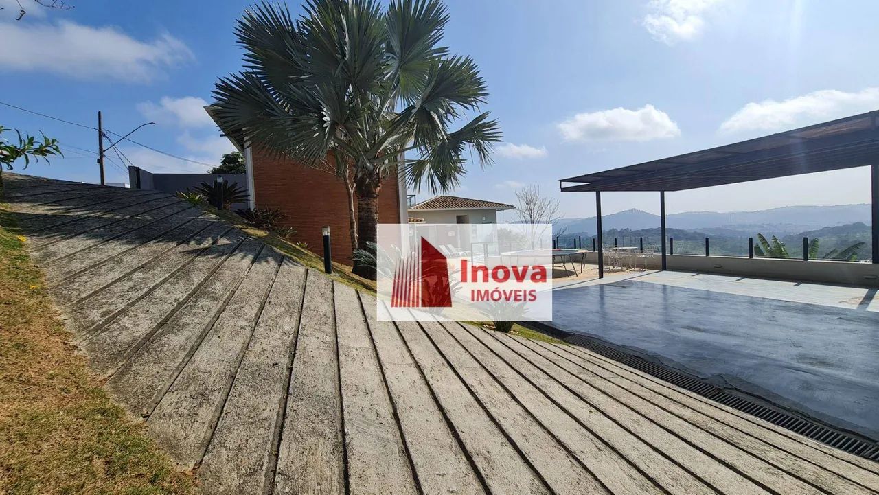Deslumbrante Casa com 4 qtos, sendo 3 suítes/piscina/quintal/6 vagas, à venda, 241 m² por  - Foto 4