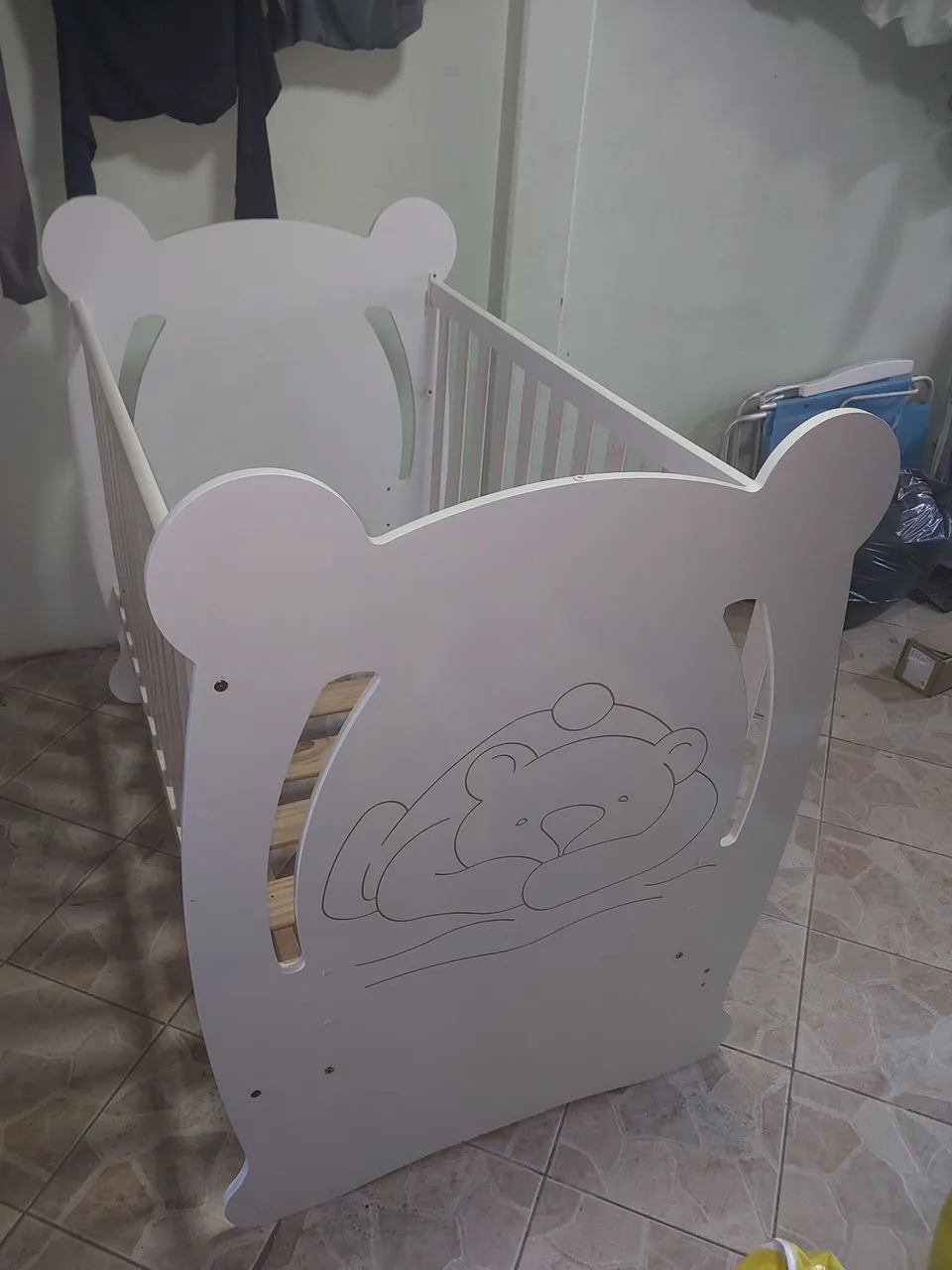 Berço Infantil Decorativo com Tema de Ursinho