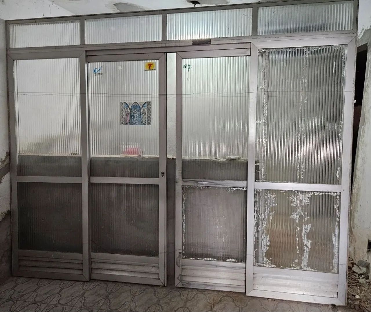 Porta de aluminio 