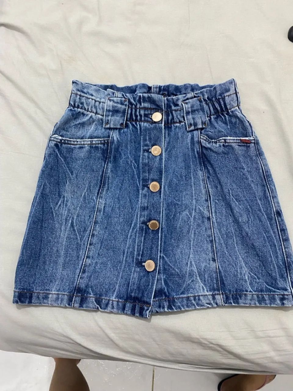 Saia Jeans Botões e Detalhes
