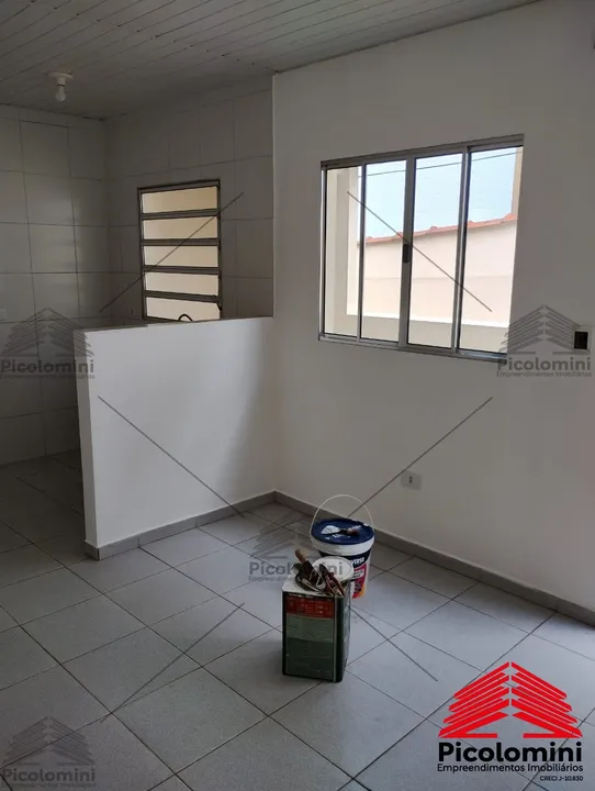 Casa de vila para locação na Vila Prudente de 33m², 1 quarto, sala, cozinha americana, 1 b