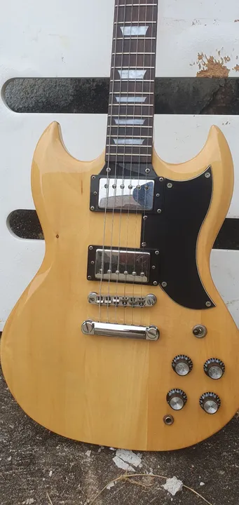 Guitarra SG Strinberg