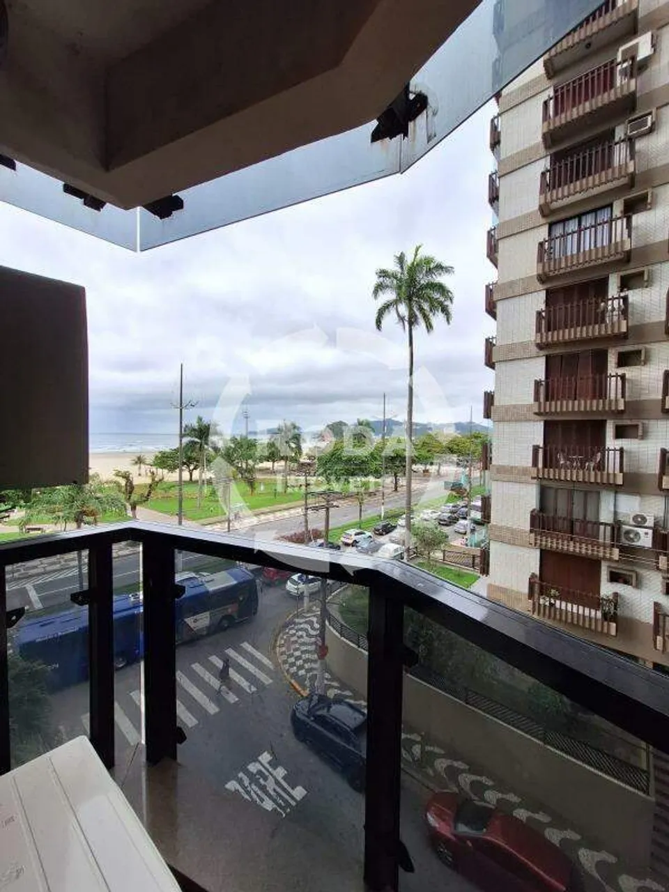Apartamento alto padrão com 3 suítes vista mar 2 vagas demarcadas à venda na Pompéia - San
