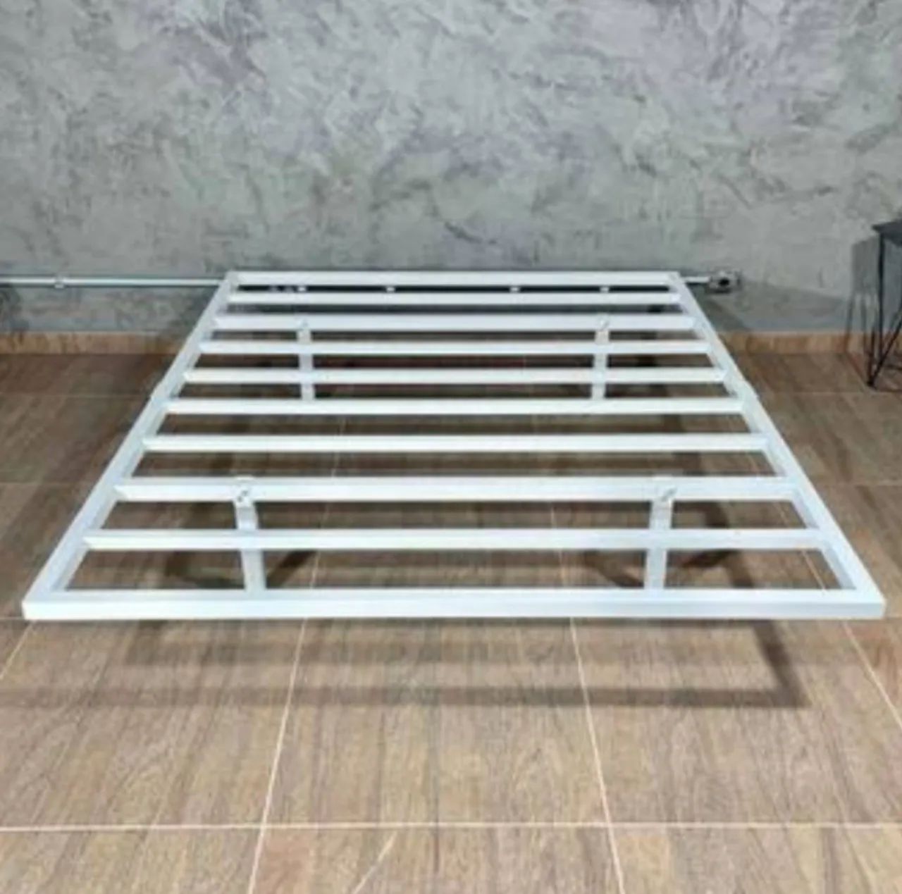 Estrutura de Cama em Metal - Design Moderno - Foto 2