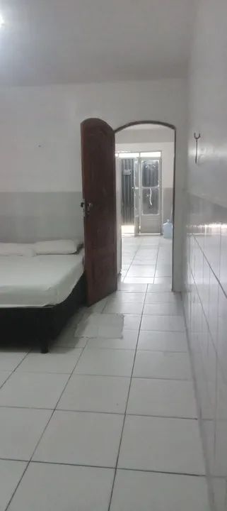 Kit Net Mobiliada  e com Garagem - Foto 6