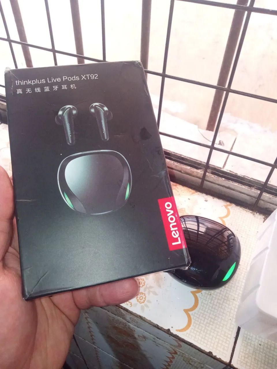 Fone de ouvido bluetooth Lenovo leia 