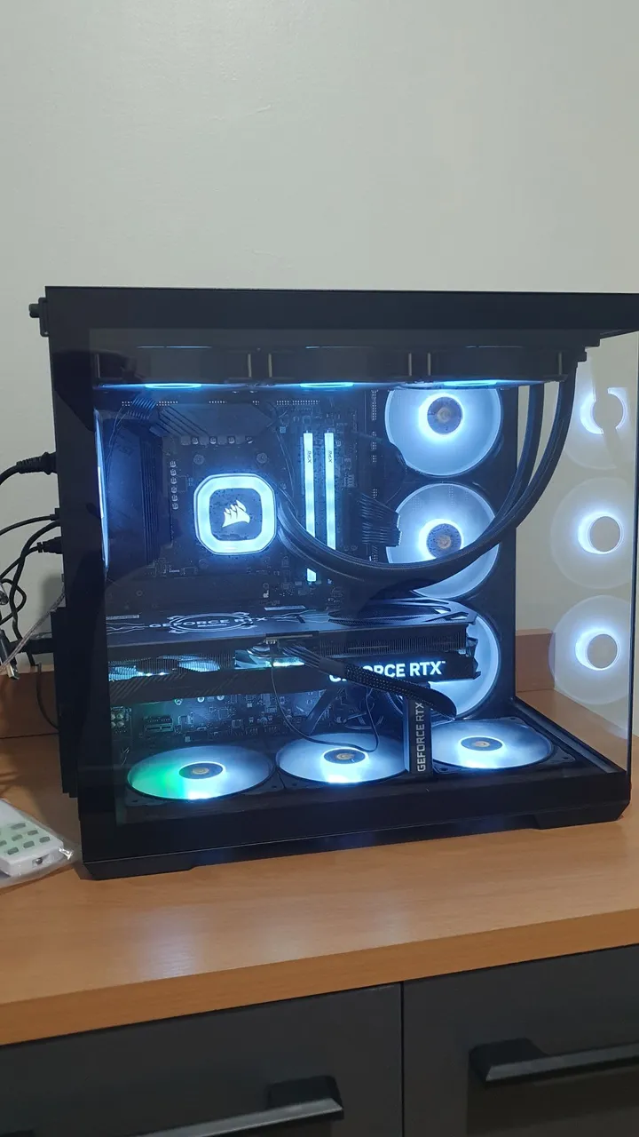 PC Gamer Ryzen 5700x3d + 4070 super