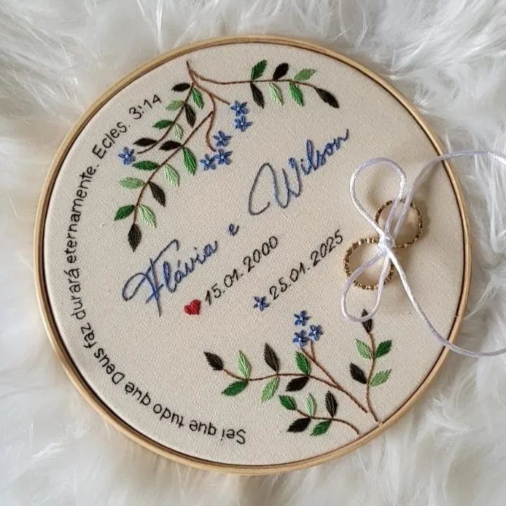 Porta Alianças Bordado a Mão Personalizado Casamento 