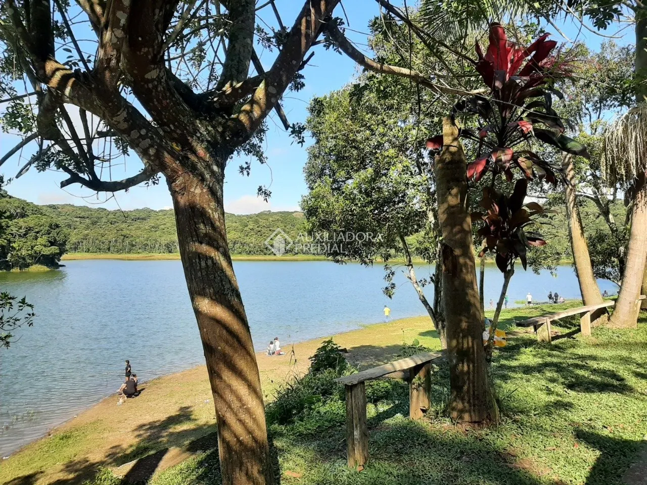Terreno disponível à venda no bairro Dos Finco com área de 148 m².