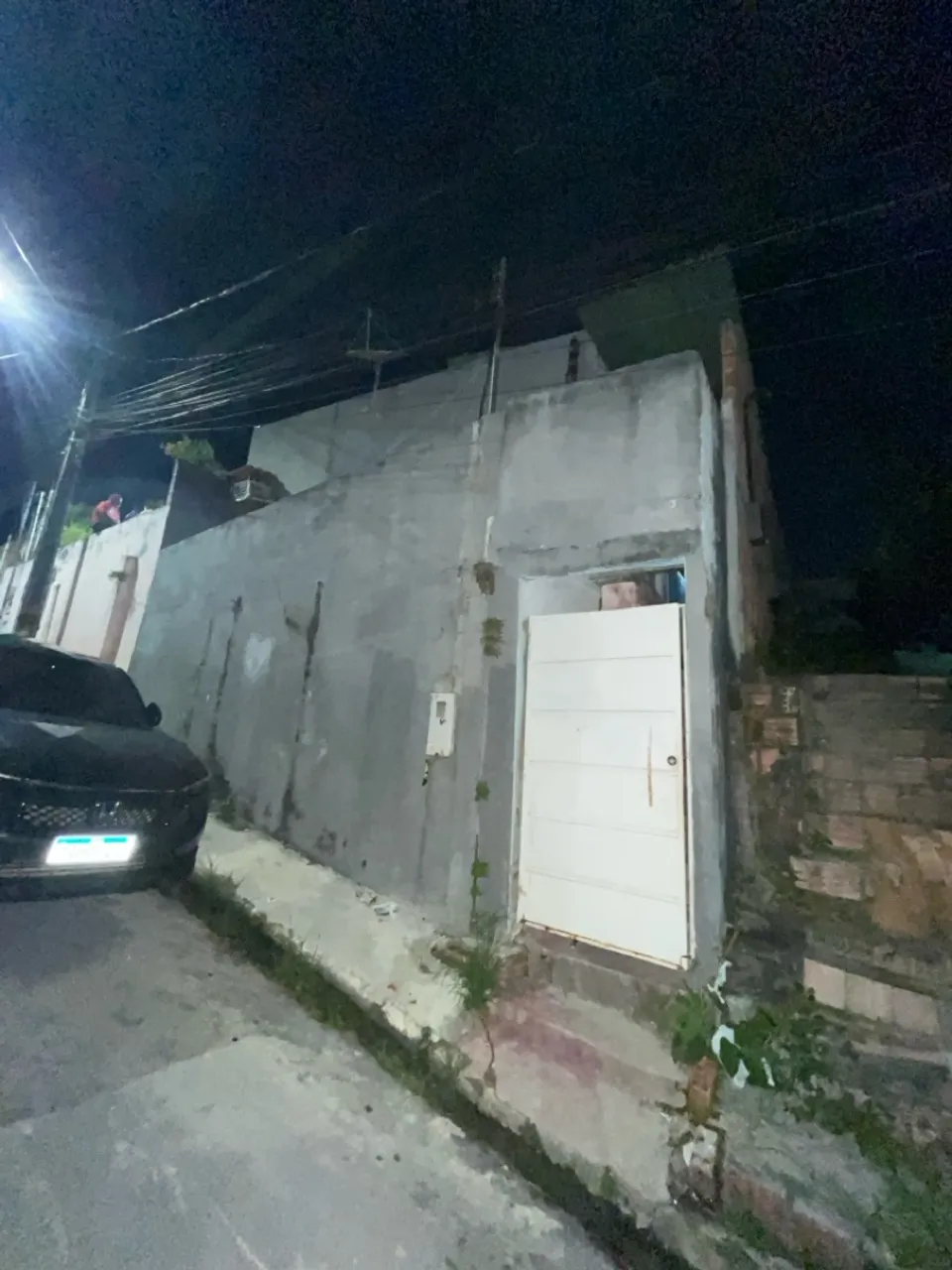 ? Oportunidade! Casa com 4 kitnets para aluguel - Tancredo Neves - R$ 140.000