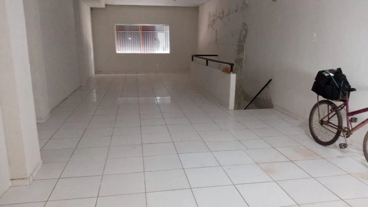 Ponto comercial 1° Piso na Av Cidade Operária