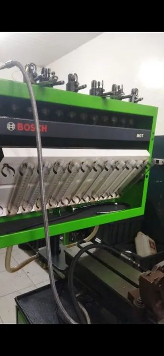 Oficina de bombas injetoras e bicos common rail com bancada boch 615 eps 200 - Foto 3