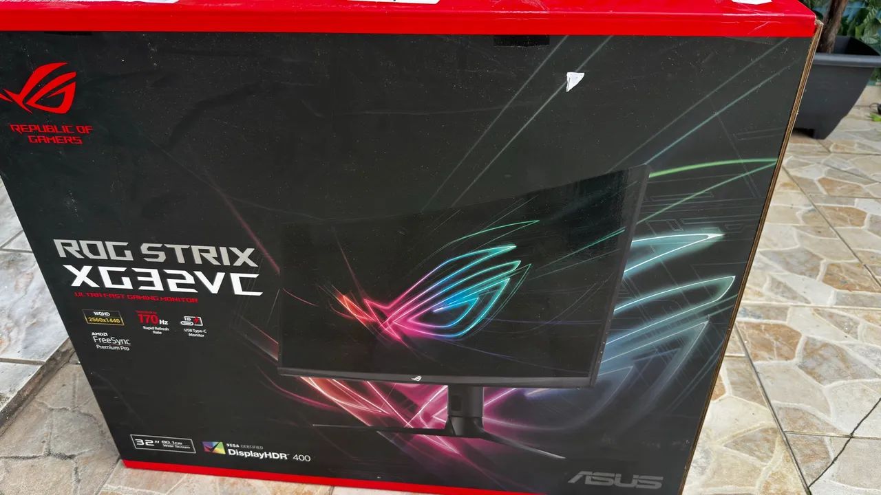 Monitor Gamer ASUS ROG Strix XG32VC 31.5? Curvo WQHD 170Hz 1ms FreeSync Premium Pro