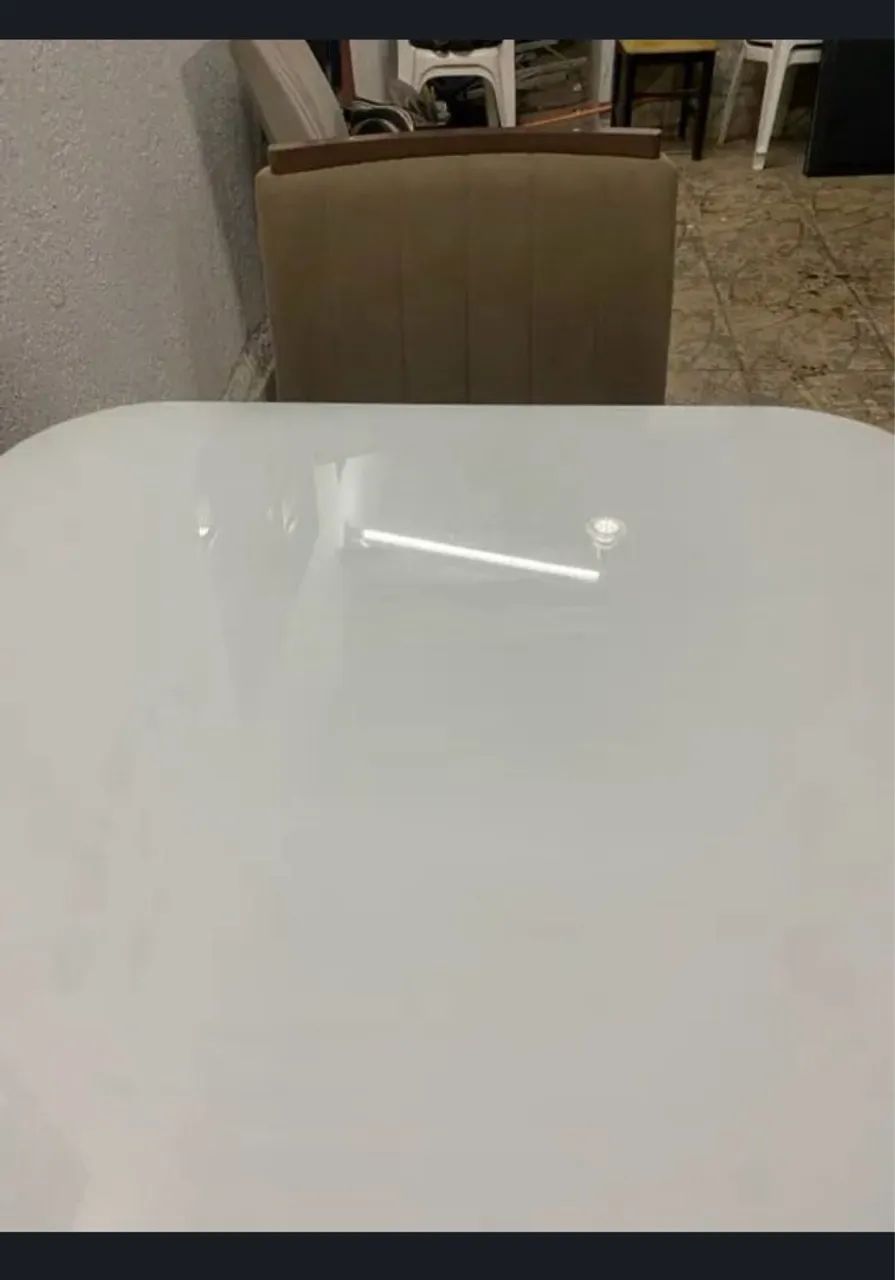 Mesa de jantar co quatro cadeiras  - Foto 4