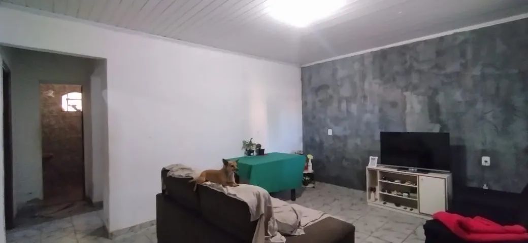 Excelente Casa com 3 Quartos, Bairro João Candido - Foto 3