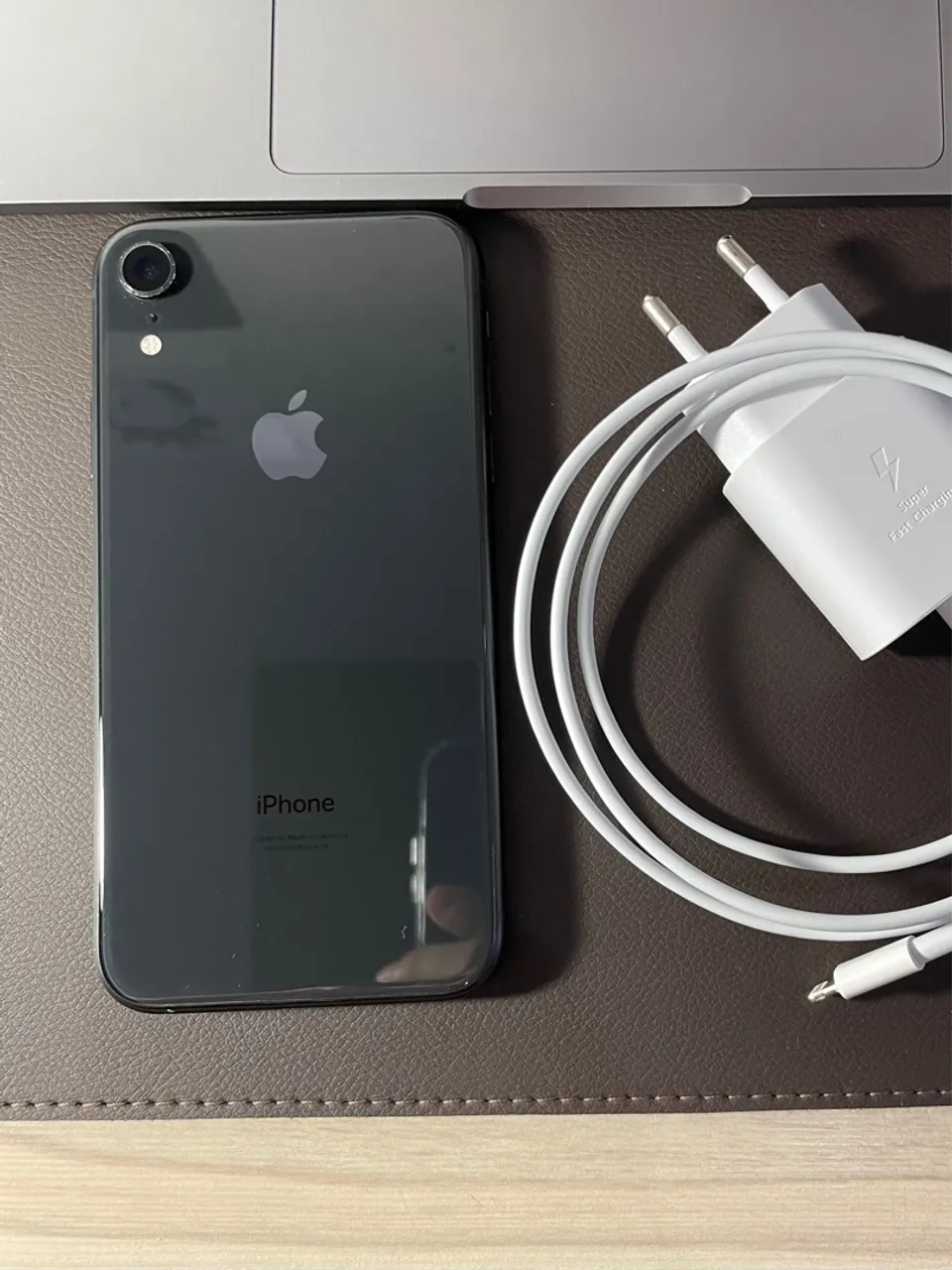 iPhone XR 64gb