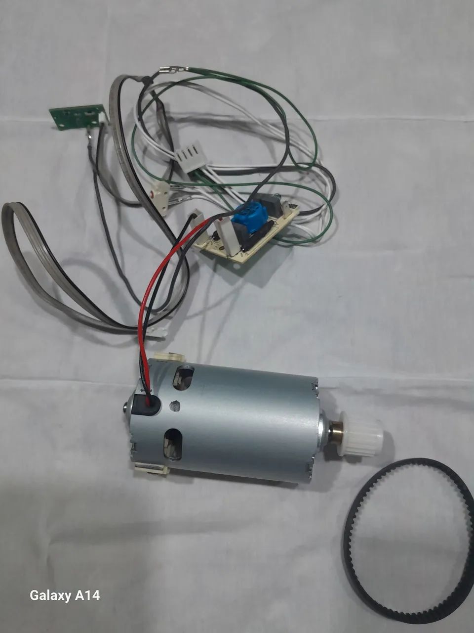 Vendo motor moinho cafeteira Delongui 220 V - Foto 3