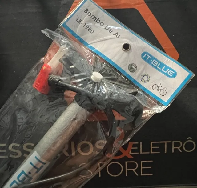 Bomba de Ar com Pedal para encher Pneus Bike Bicicleta Bola